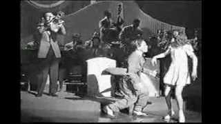 Swing Dancing & Lindy Hopping Kids - Jimmy Dorsey Orchestra 1942