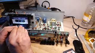 Teac V-970X контроль прохождения ленты по тракту. Зеркальная кассета и электронный микроскоп.