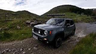 Jeep Renegades on a 4x4 adventure on epic Welsh trails with added meatballs