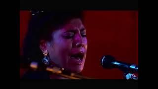 Aurora Vargas canta "Soy Gitano" (En Directo En El Festival De Jazz De Montreux / 1991 con Camarón)