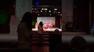 Танец Красных шапочек.