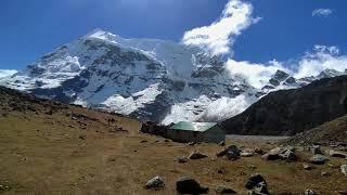 we can go somewhere far away where we love to be. #upinthemountains #callofmountains #nepal #makalu.