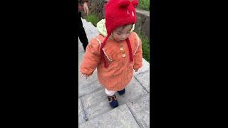 夢妍劉明一起來到湖北秭歸,這次還帶上了婆婆和小安然,婆婆第一反應就是這個也太好吃了#記錄你的點點滴滴 #看著你一天天長大 #記錄真實生活