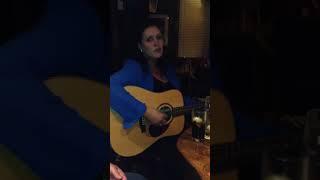 Jacqui G Mangan singing at Sean Collin's Bar Adare