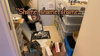 DRW - Hobby Vlog #2 - My armies and future projects (including showing my closet of shame)