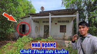 Ngôi nhà bỏ hoang đầy tài sản và mùi thối phân hủy ai cũng sợ