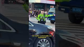 遇见杭州高颜值女交警 ‍️ Encountering a Stunning Female Traffic Cop in Hangzhou #ImpressiveTrafficSkills