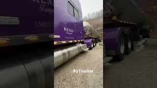 Peterbilt 389 pride and class glider warming up