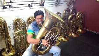 Felipe Bacon - Tuba CONN LIBERTY EB