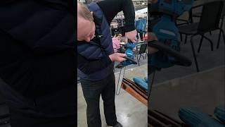 Пилим #шезлонг за 450 тыс. руб. ради шоу на выставке