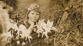 Story Behind the Cottingley Fairies (includes Interviews with Frances Griffthis and Elsie Wright)