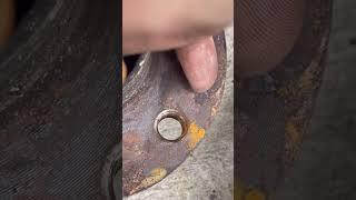 97% of Mechanics Don’t care about cleaning your wheel hub when doing brake jobs, does it matter?