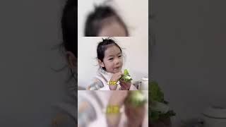 老公发工资不上交，媳妇做饭不给他吃，扔给老公一个硬邦邦的馒头#抠门媳妇 #日常生活 #家庭聚会