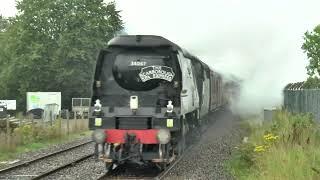 SR 34067 Heads for the SEASIDE on THE Scarborough Spa Express 15 08 24