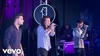 One Direction - Torn (Natalie Imbruglia cover in the Live Lounge)