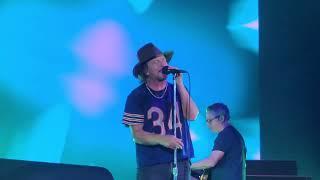 Pearl Jam - Hunger Strike (Temple of The Dog) live Sydney (23/11/2024)