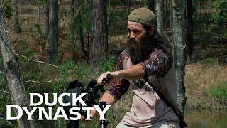 Duck Dynasty: Si and Jase Use Pest Removing and Hunting Skills to their Advantage