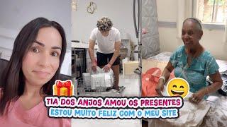 TIA DOS ANJOS AMOU OS PRESENTES+ESTOU MUTO FELIZ COM O MEU SITE!