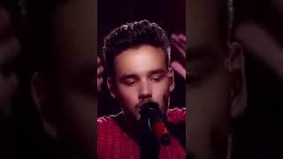 One of The Best Drag me Down performance  #onedirection #dragmedown #onedirection