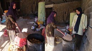 Continuous and Tender Care of Potatoes: Mrs. Farideh and Her Daughter's Efforts