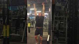 Lat Stretch Hanging