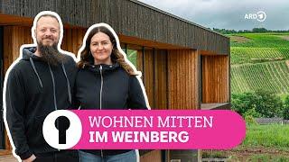 Familie baut sich modernes Holzhaus mitten in der Natur | ARD Room Tour