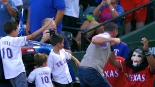 KC@TEX: Young flustered by old teammate in mask