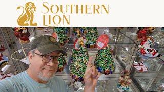 Southern Lion | Getting ready for Christmas. | Pineville, North Carolina