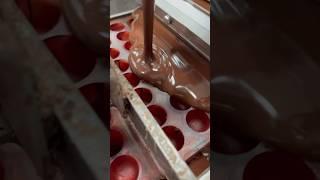 Satisfying bonbon shelling at Kate Weiser Chocolate  #chocolate late