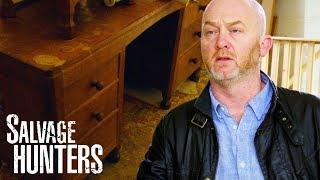 Buying & Restoring An Oak Mouseman Desk | Salvage Hunters