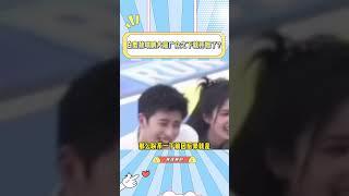 白鹿敖瑞鹏你们太暧昧了，又是摸头，又是解腰带的，关键是白鹿一点也不抗拒！#白鹿#敖瑞鹏#白月梵星#奔跑吧#路透#cp#暧昧