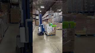 Упаковка паллет в распределительном центре | Робот-обмотчик ROBOPAC ROBOT S7