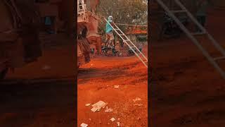 Chạy xe cẩn thận vào