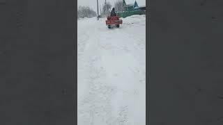KUBOTA L1-225 ЯПОНСКИЙ МИНИТРАКТОР В РАБОТЕ ЗИМОЙ.