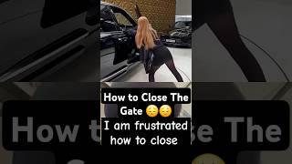 How to close the gate of RR #luxury #funny #prank #luxurycar #supercars #london #reels #supercar