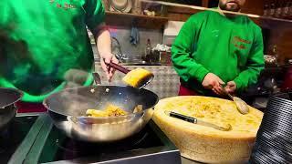 What Can You Eat at the Frankfurt Christmas Market, Part 1