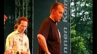 Probier's mal mit 'nem Baß - Wise Guys (Wise Guys - Die DVD) + Lyrics