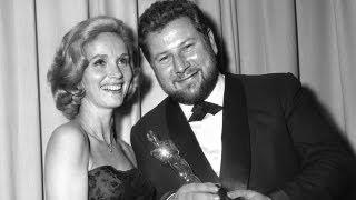 Peter Ustinov winning Supporting Actor for "Spartacus"