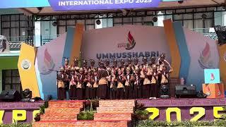 Paduan Suara kelas 3C Mi Pesri Umushabri kendari ( lagu Indonesia Jaya )