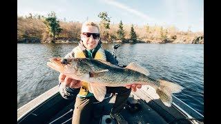 Houseboat Adventures - Part 1 fishing from a 68 foot houseboat!