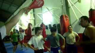 Leo & Gaston - Leo vs Ricardo - Gitano vs Roberto.... Corrales kick Center