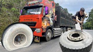 Howo 120 ton tractor tire repair on national highway: Fast and safe