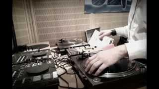 Electro-Swing  / Swing House: Phos Toni Live @ Das Bootshaus, Radio Rheinwelle // 06.07.2013