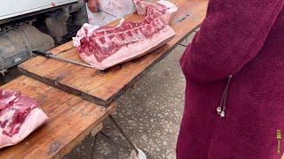 Today  Lao Meng's pork was sold at a big price. it was sold at a loss. it cost 10 yuan a kilo. what