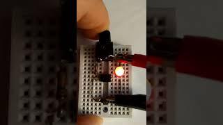 From the DIY series :) - Simple TransOptor  / OPTOCOUPLE Tester with LED