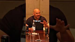 The Difference Between Boxing And The UFC #joerogan #shortsfeed #boxing #ufc