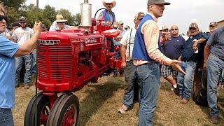 1951 Farmall H Tractor Sells for $3,700 on North Dakota Farm Auction