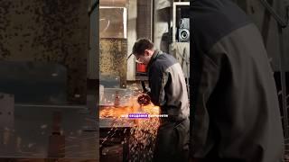 Показываем полный цикл производства входных дверей на заводе Стальная Линия 