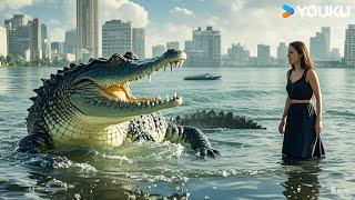 A crocodile suddenly emerged from the water! | Crazy Tsunami | YOUKU MONSTER MOVIE