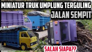 MINIATUR TRUK TERGULING JALAN SEMPIT